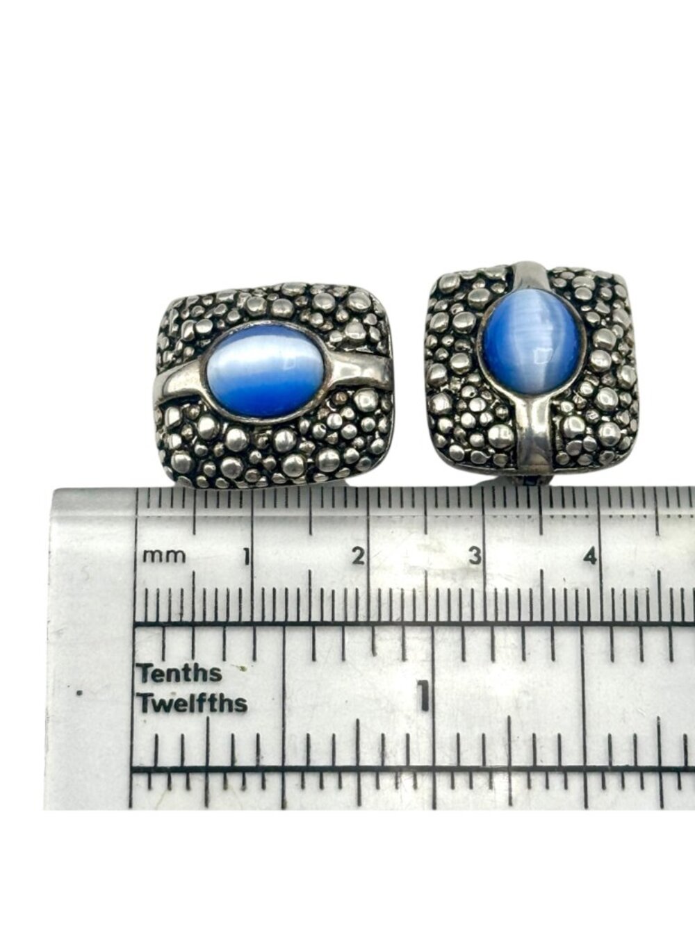 Premier Designs Moonglow Glass Clip Earrings Silver Plated Brutalist Modernist - Picture 5 of 7